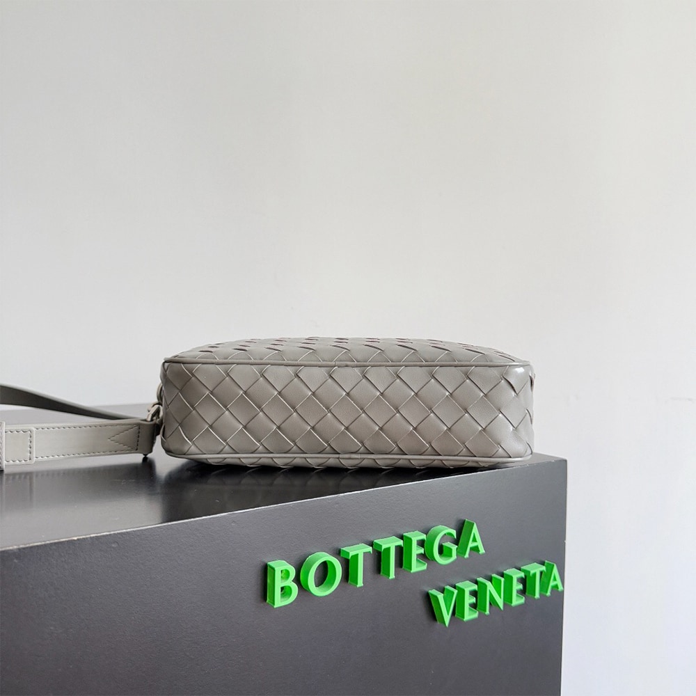 B0tt*ga Ven*ta Small Intrecciato Camera Bag(HIGH-END GRADE)