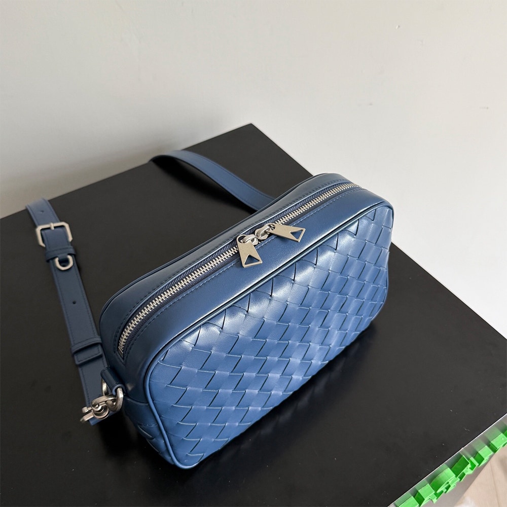 B0tt*ga Ven*ta Small Intrecciato Camera Bag(HIGH-END GRADE)