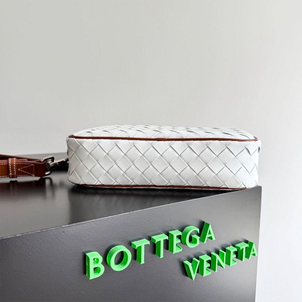 B0tt*ga Ven*ta Small Intrecciato Camera Bag(HIGH-END GRADE)