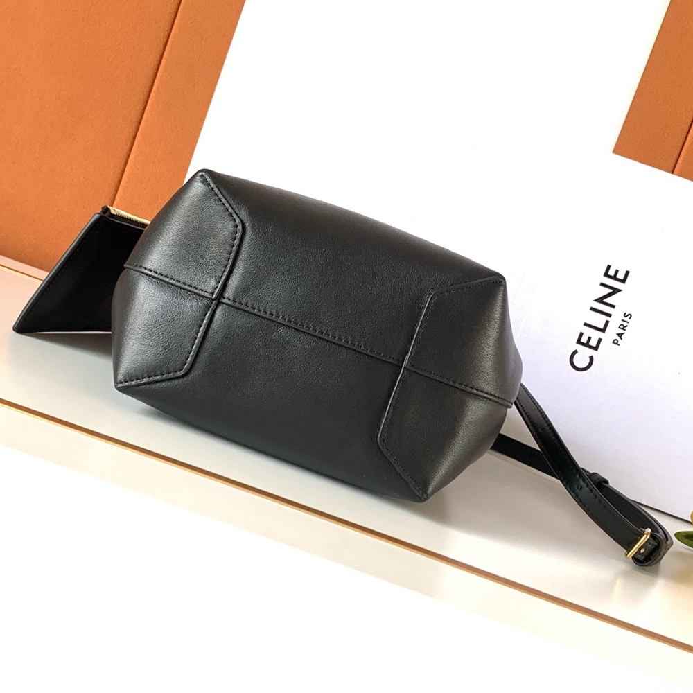 Ce1i*e SMALL HOBO IN S*pPLE SMOOTH CALFSKIN(HIGH-END GRADE)