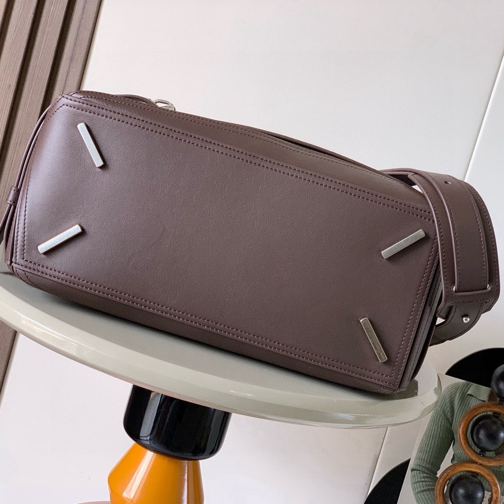 L0ew* Large Puzzle Biker bag in shiny calfskin (HIGH-END GRADE)