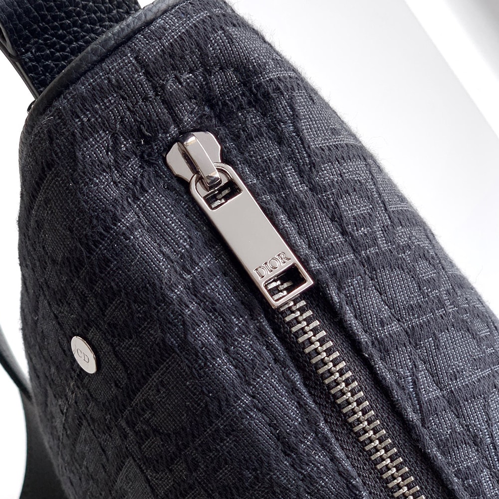 Large D10r Slider Zipped Hobo Bag(HIGH-END GRADE)