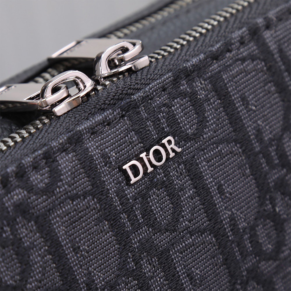 D10r Zipped Pouch with Strap(HIGH-END GRADE)
