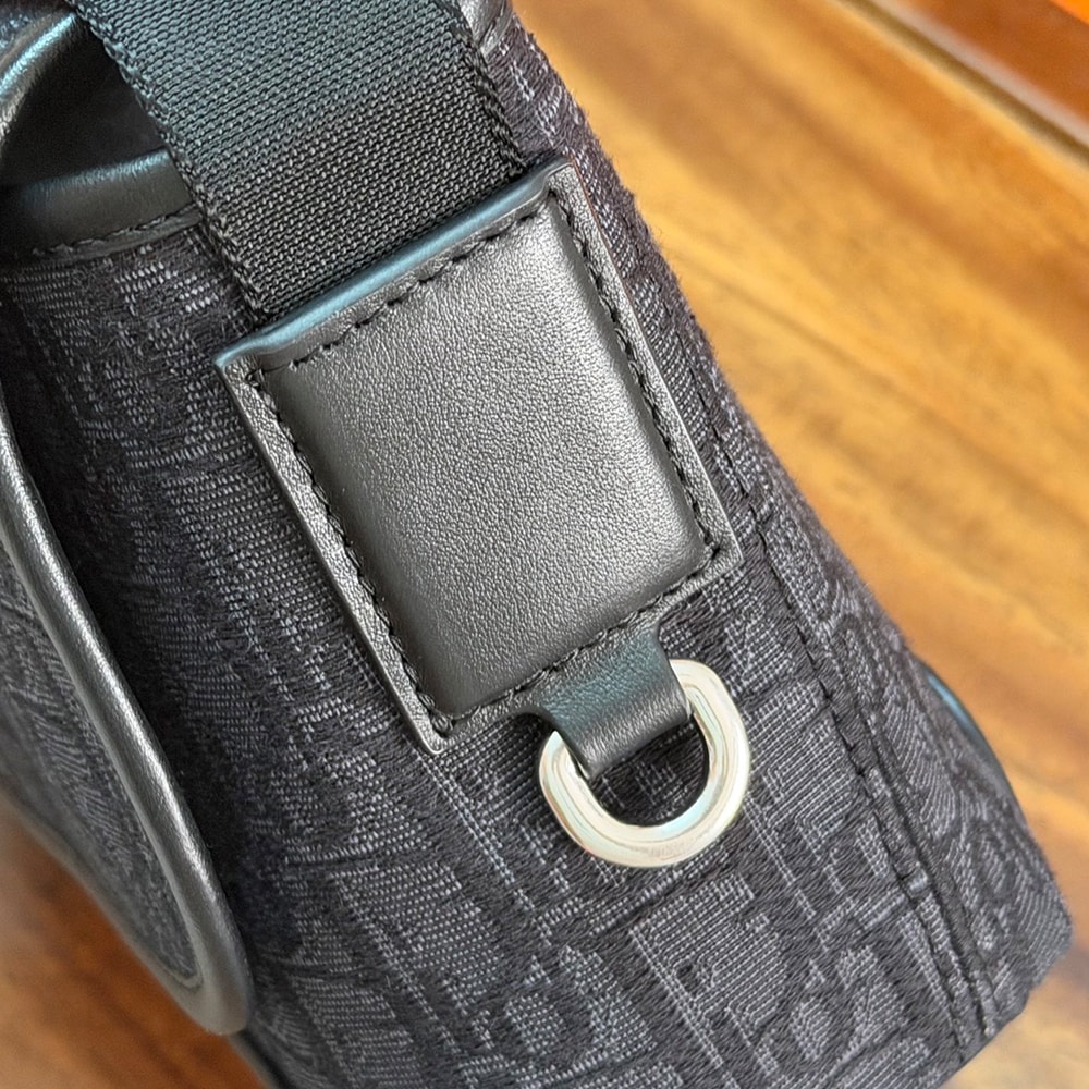 Mini D10r Jett Messenger Bag with Flap(HIGH-END GRADE)