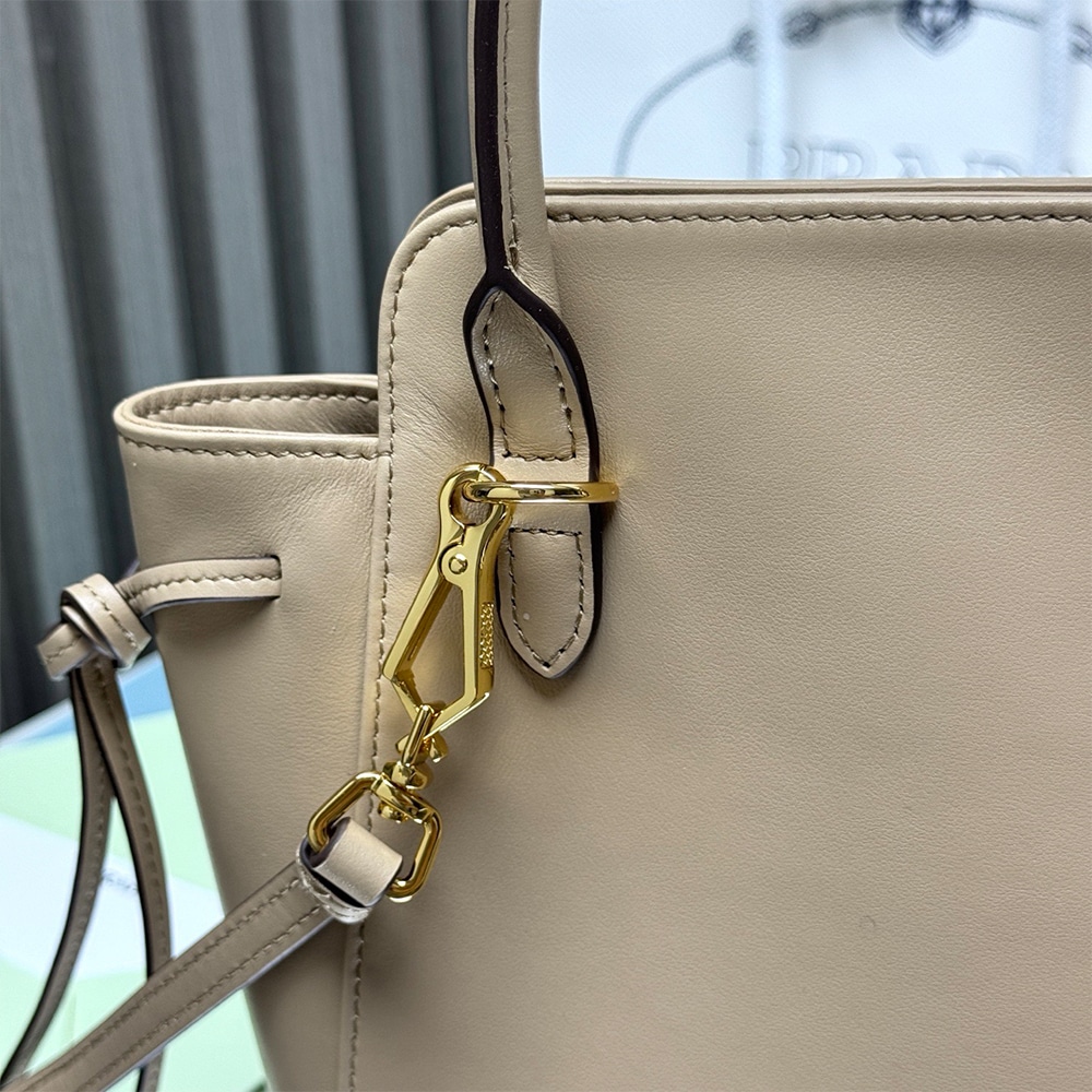 Pra*a Carry mini leather handbag(HIGH-END GRADE)
