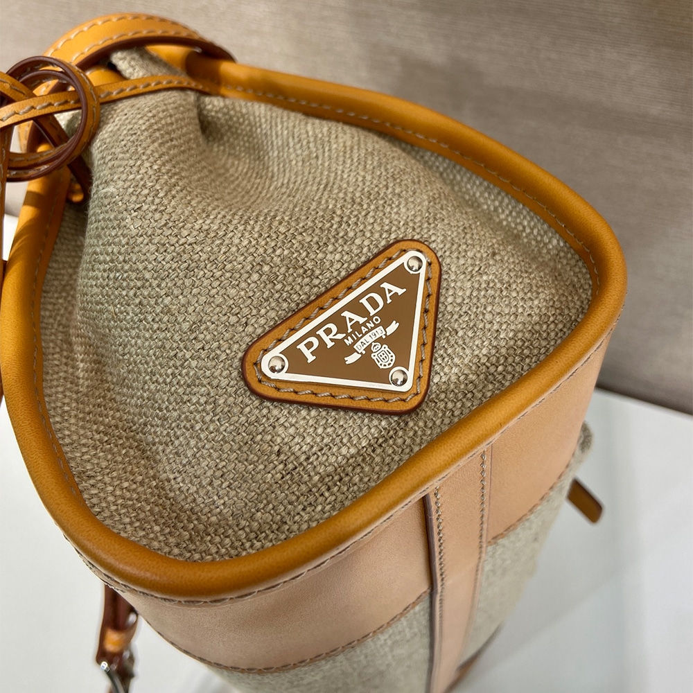 Pra*a Bonnie medium linen and leather handbag(HIGH-END GRADE)
