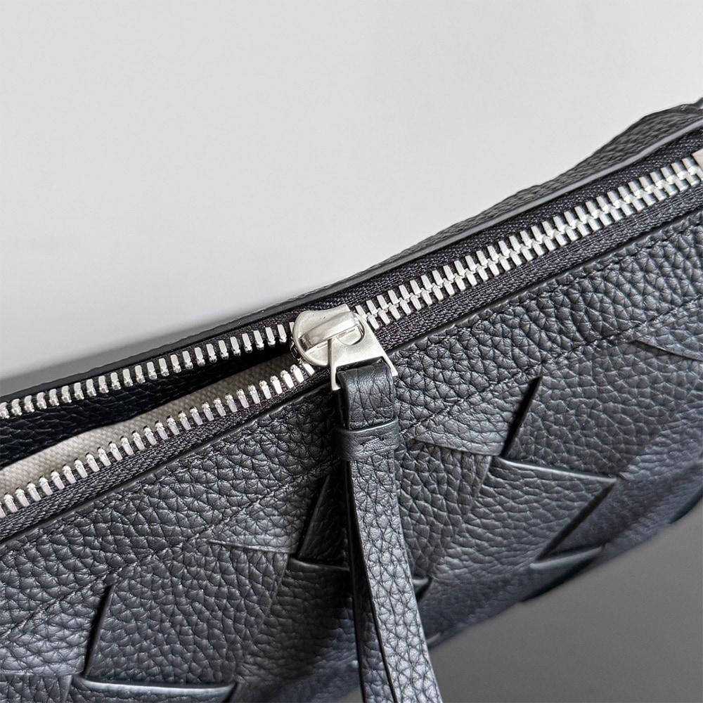 B0tt*ga Ven*ta Diago Zipped Messenger (HIGH-END GRADE)