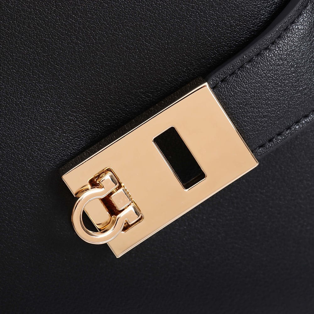 Ferrgamo Hug mini bicolor crossbody bag(HIGH-END GRADE)