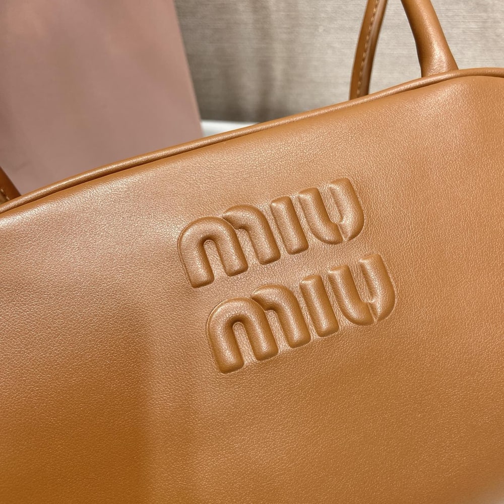 M1um1u Medium Beau leather top-handle bag(HIGH-END GRADE)