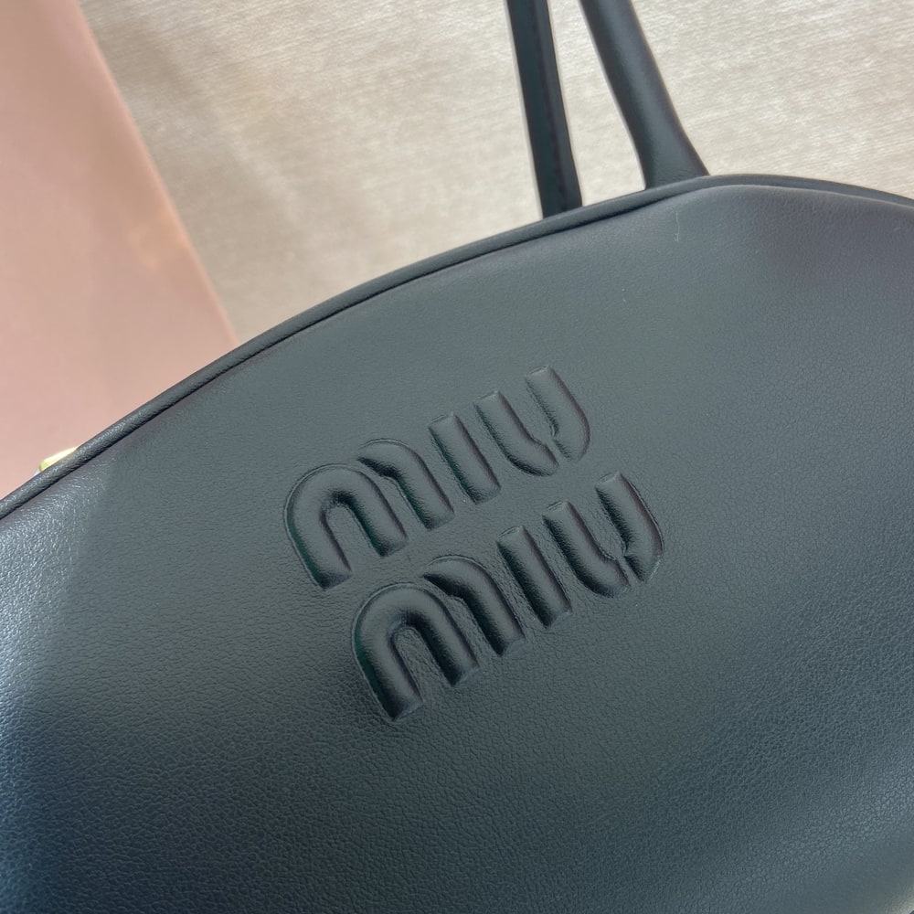 M1um1u Small Beau leather top-handle bag(HIGH-END GRADE)