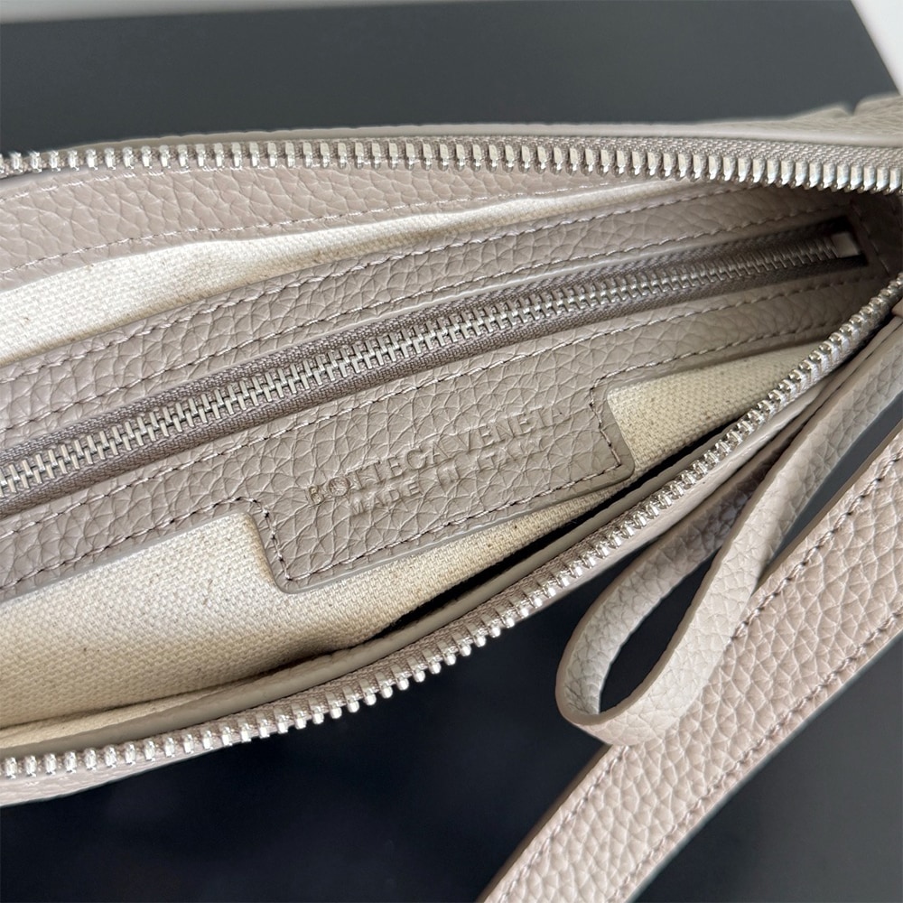 B0tt*ga Ven*ta Diago Zipped Messenger (HIGH-END GRADE)