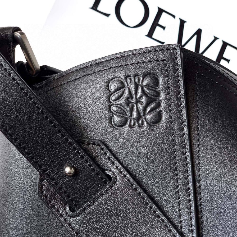 L0ew* Large Puzzle Biker bag in shiny calfskin (HIGH-END GRADE)