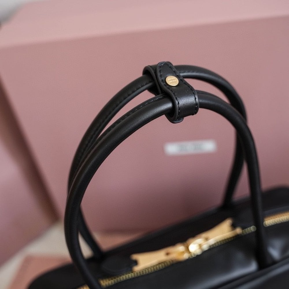 M1um1u Medium Beau leather top-handle bag(HIGH-END GRADE)