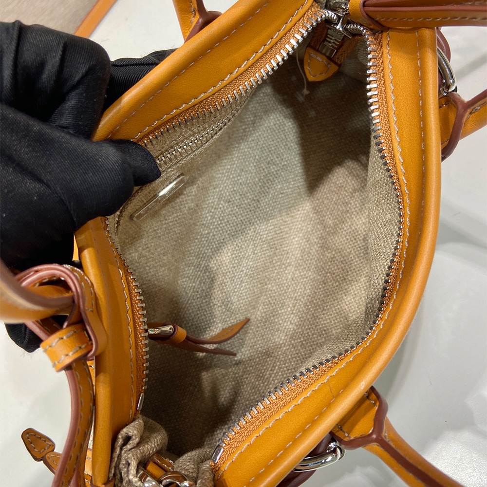 Pra*a Bonnie small linen and leather handbag(HIGH-END GRADE)