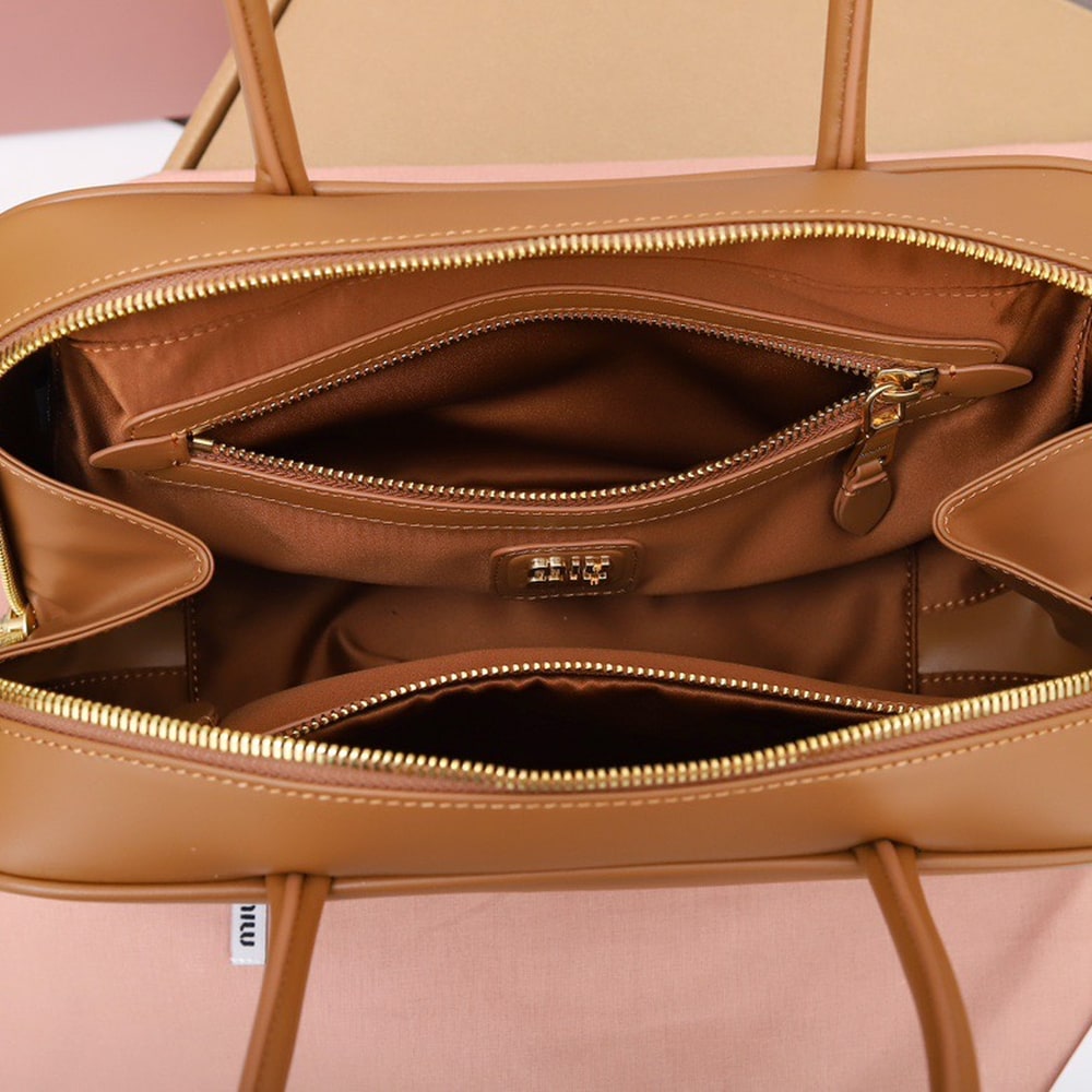 M1um1u Medium Beau leather top-handle bag(HIGH-END GRADE)