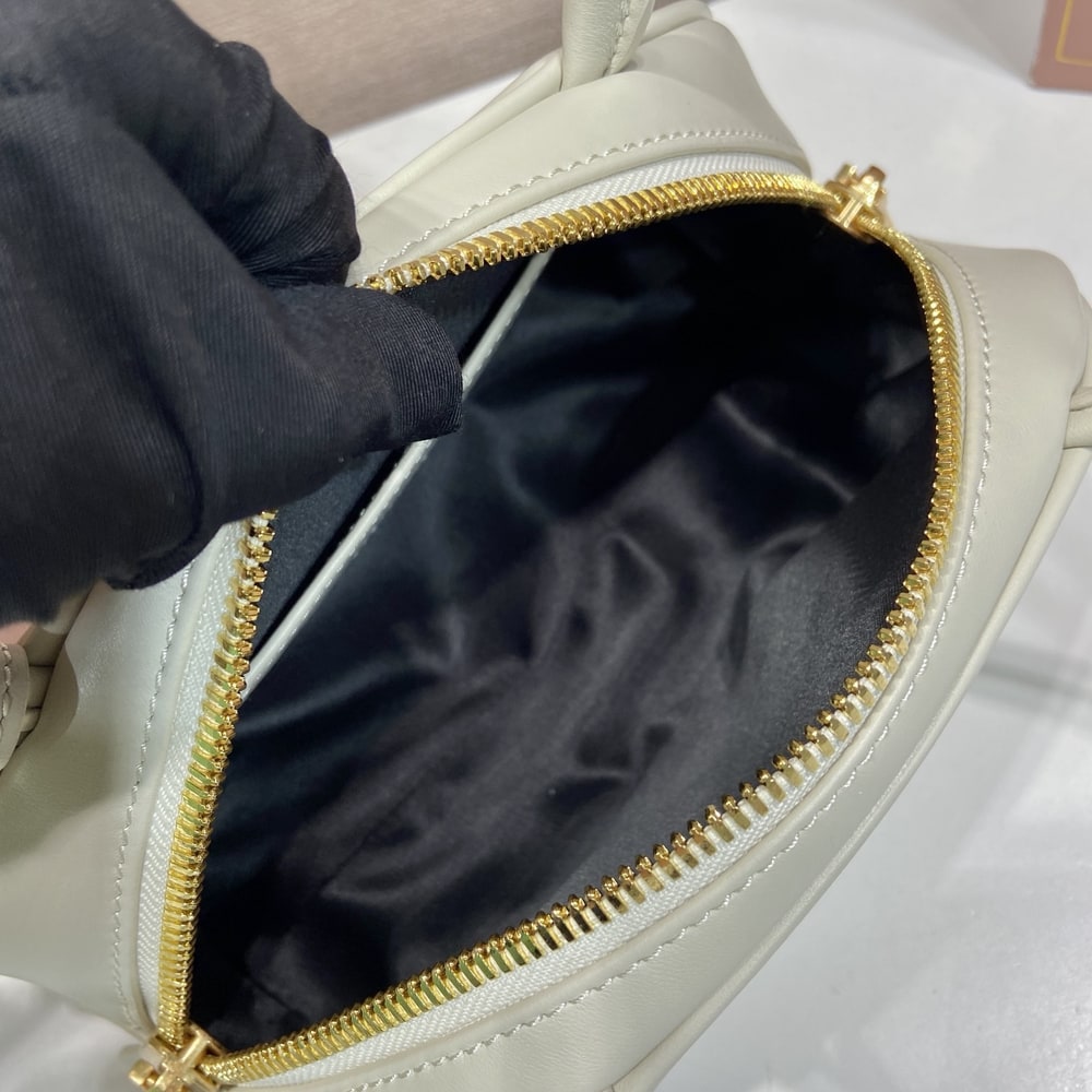 M1um1u Small Beau leather top-handle bag(HIGH-END GRADE)