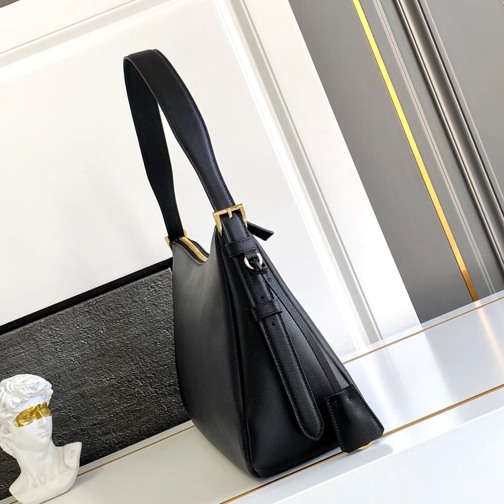 Pra*a Aimee large leather shoulder bag(HIGH-END GRADE)