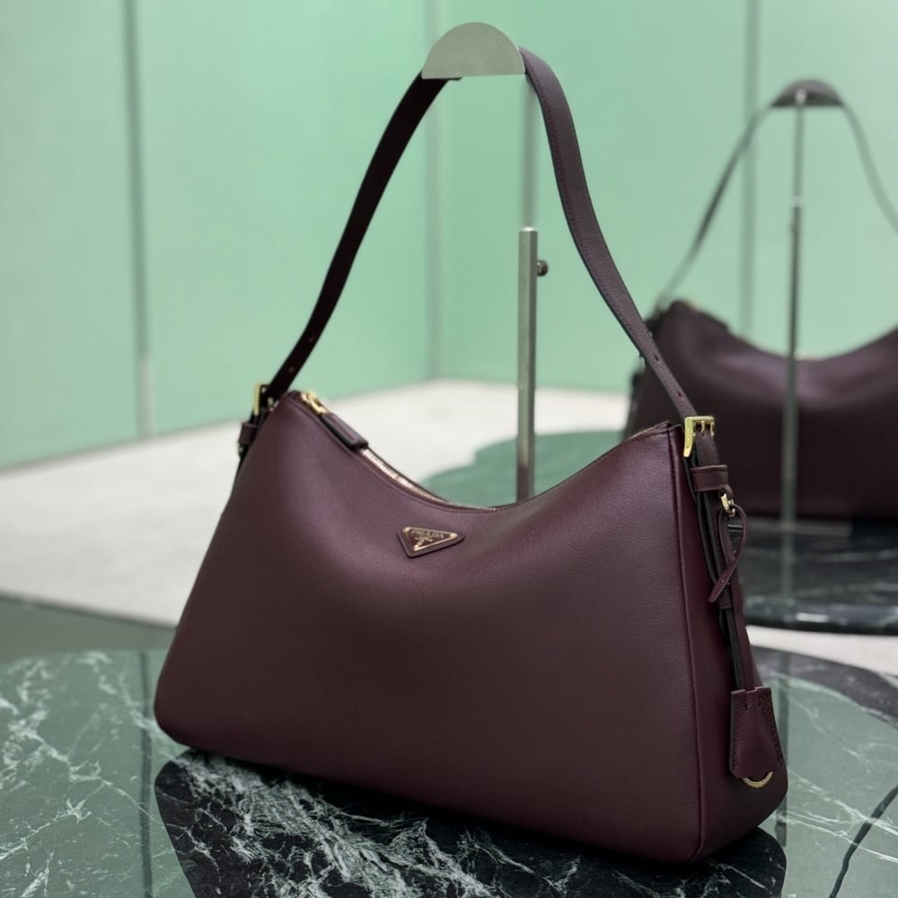 Pra*a Aimee large leather shoulder bag(HIGH-END GRADE)