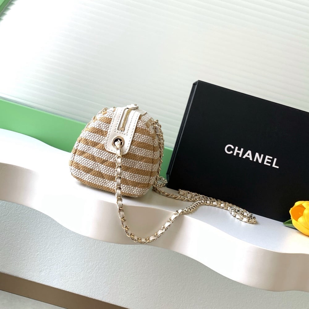 Ch**el Clutch with Chain(HIGH-END GRADE)