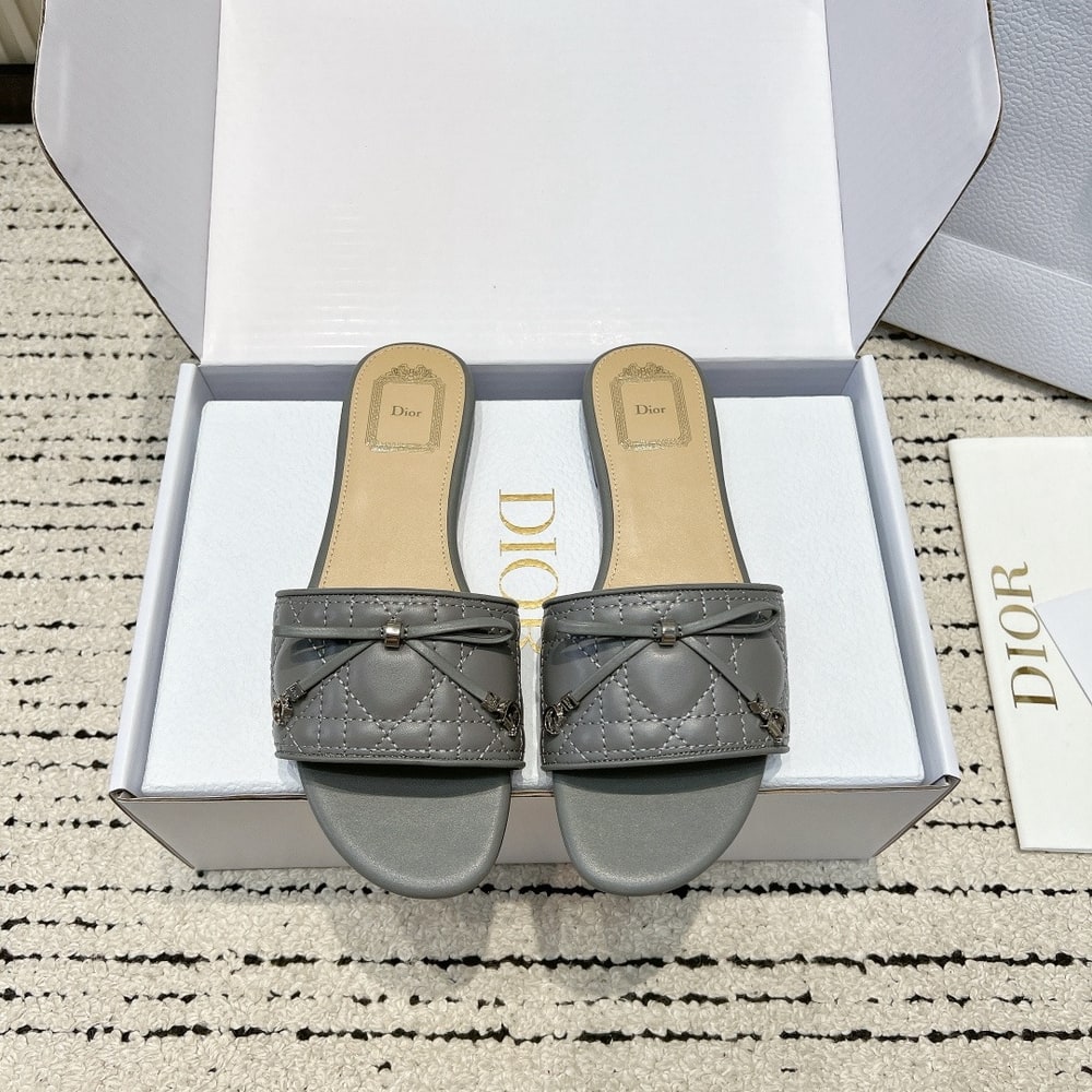 D10r Cannage Slide (EU SIZE 35-42)