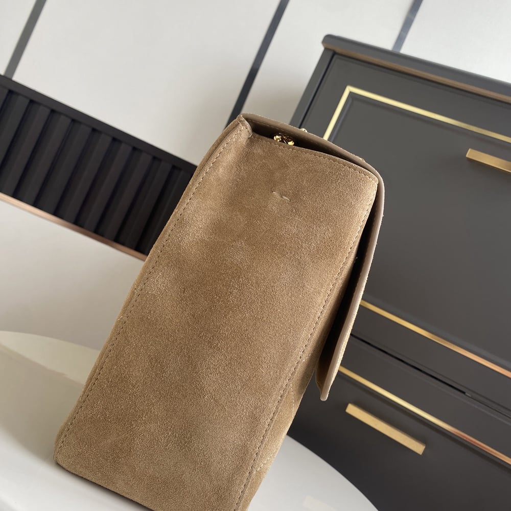 Classic Maxi Flapbag(TAX-FREE GRADE)