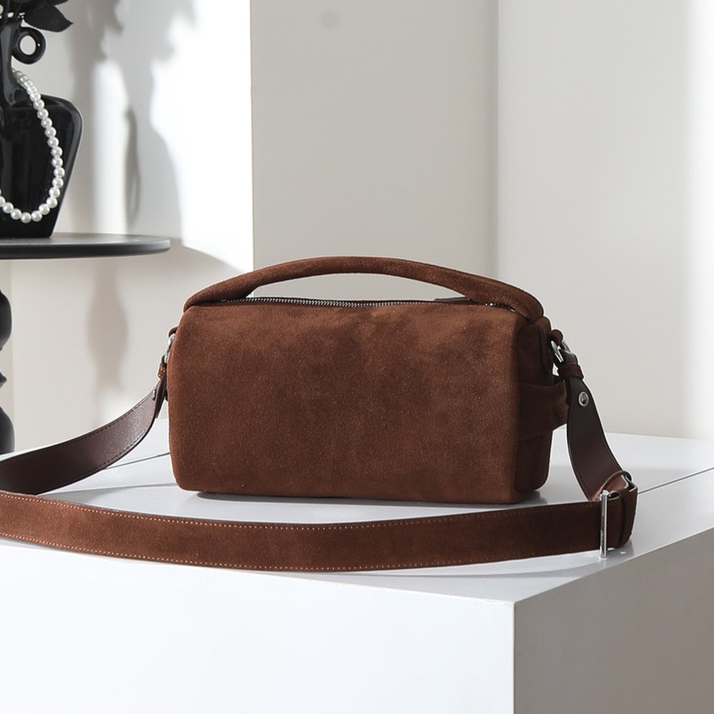 Pra*a Suede leather shoulder bag(HIGH-END GRADE)