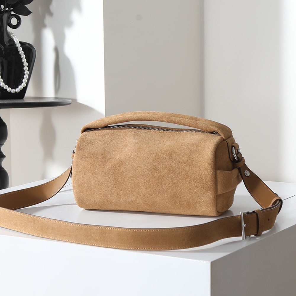 Pra*a Suede leather shoulder bag(HIGH-END GRADE)