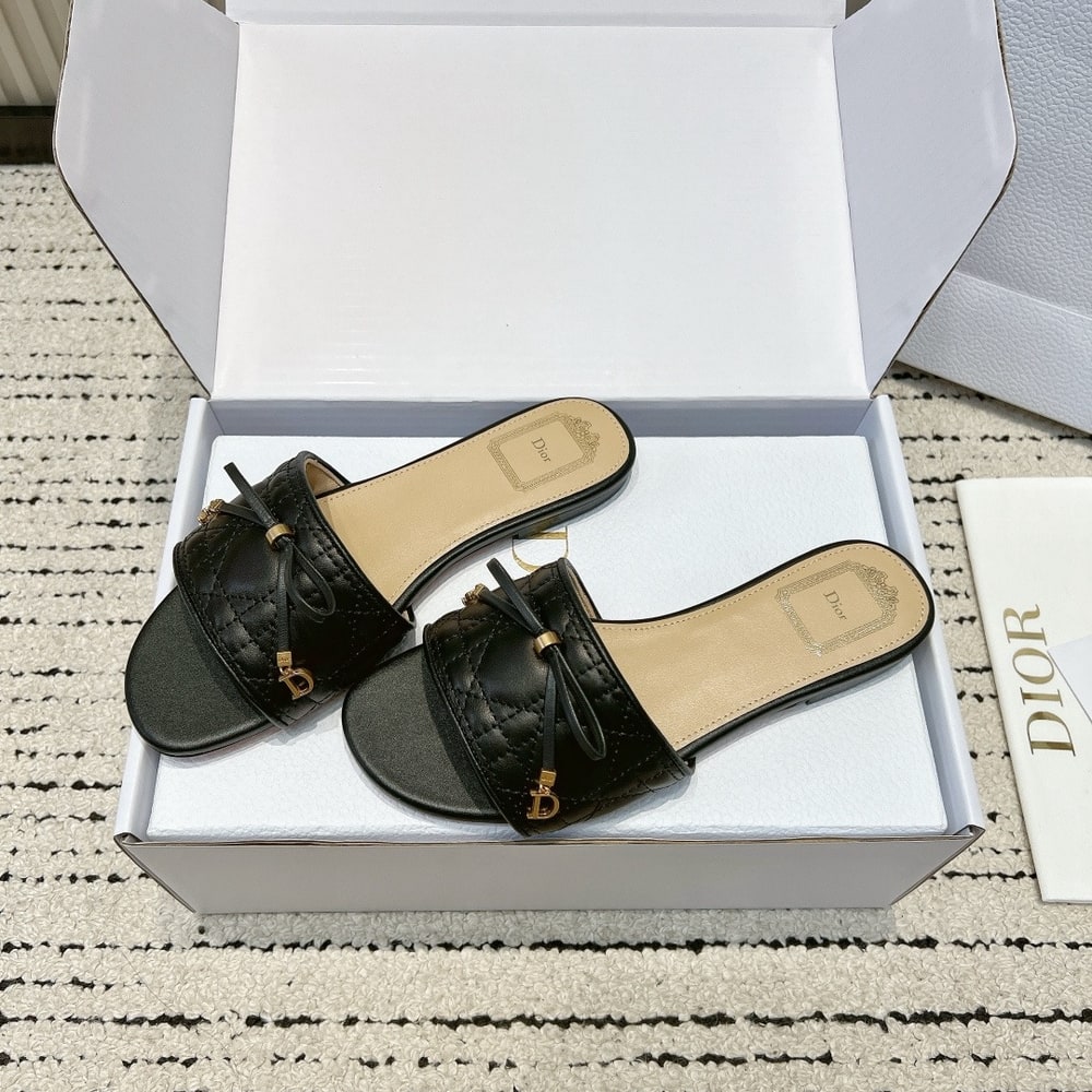 D10r Cannage Slide (EU SIZE 35-42)