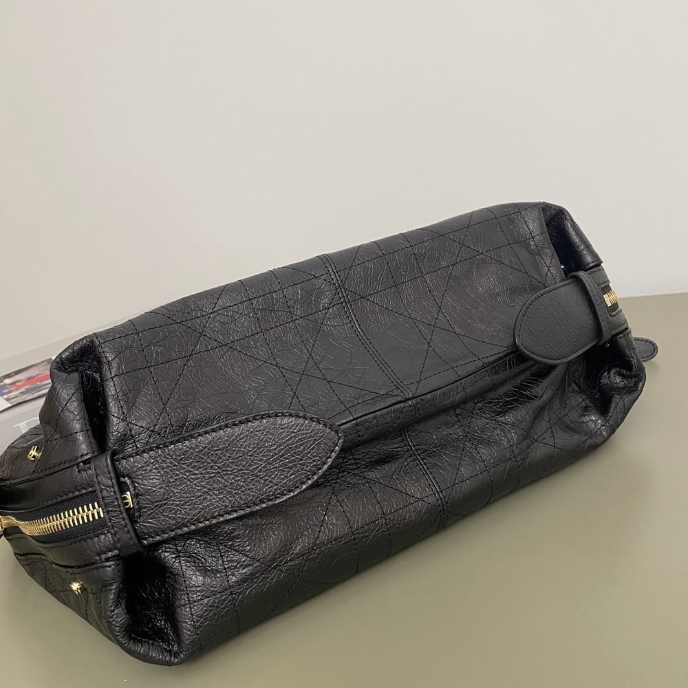 D10r Medium D-Journey Bag in Crinkled Calfskin(TAX-FREE GRADE)