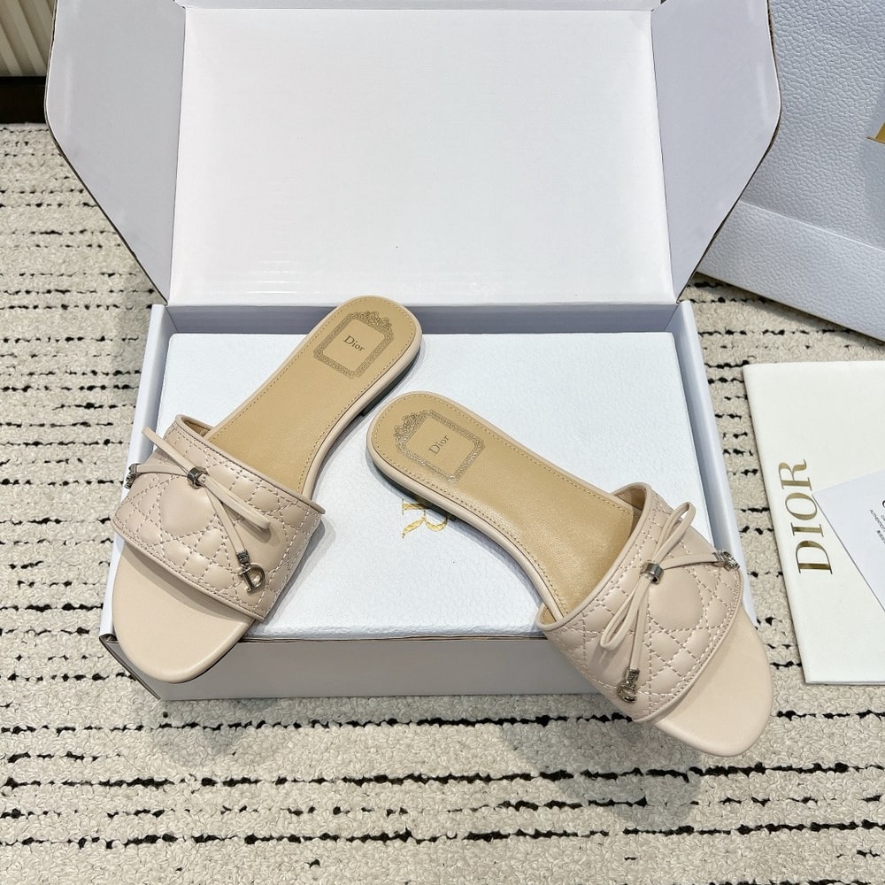 D10r Cannage Slide (EU SIZE 35-42)