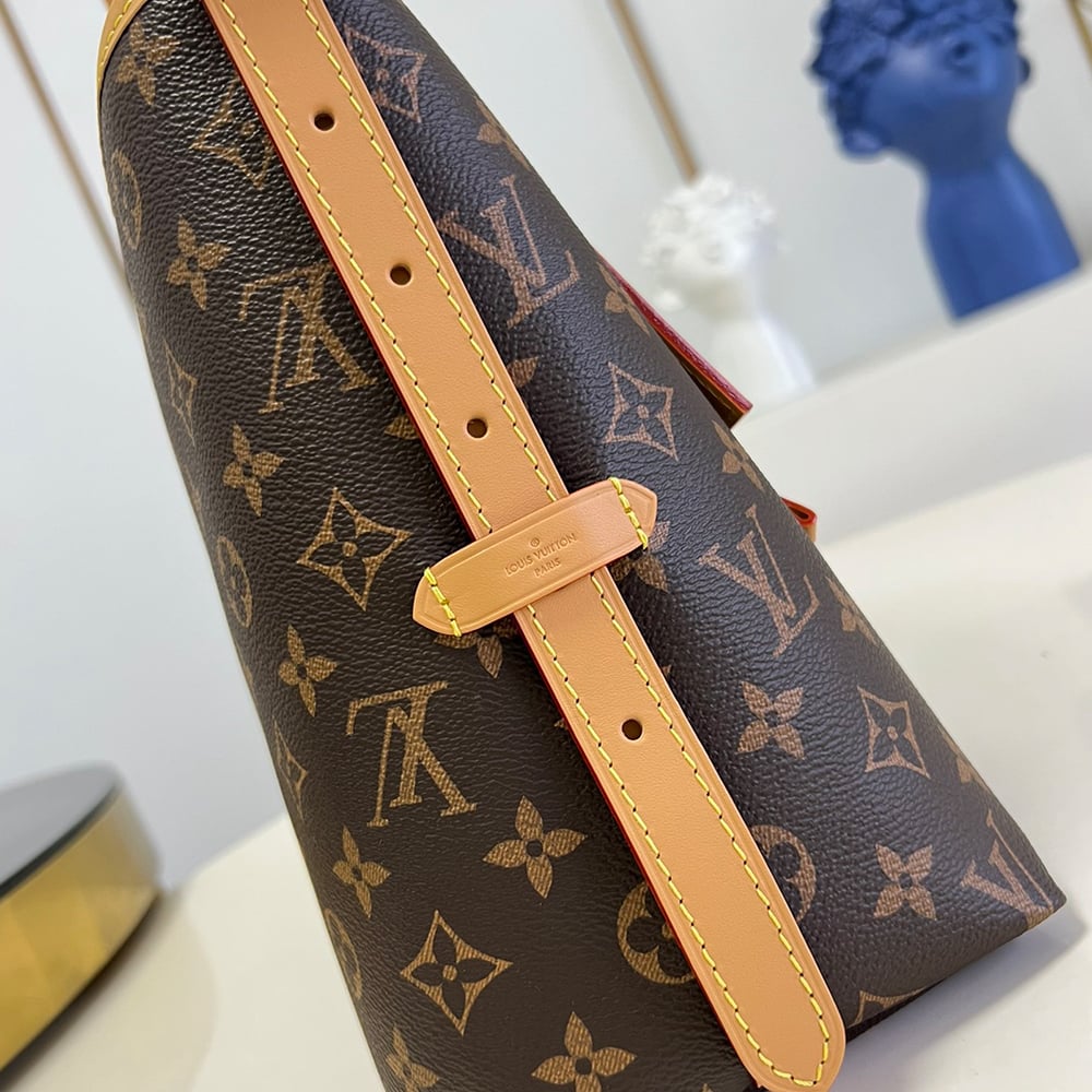 LV CARRYALL PM(HIGH-END GRADE)