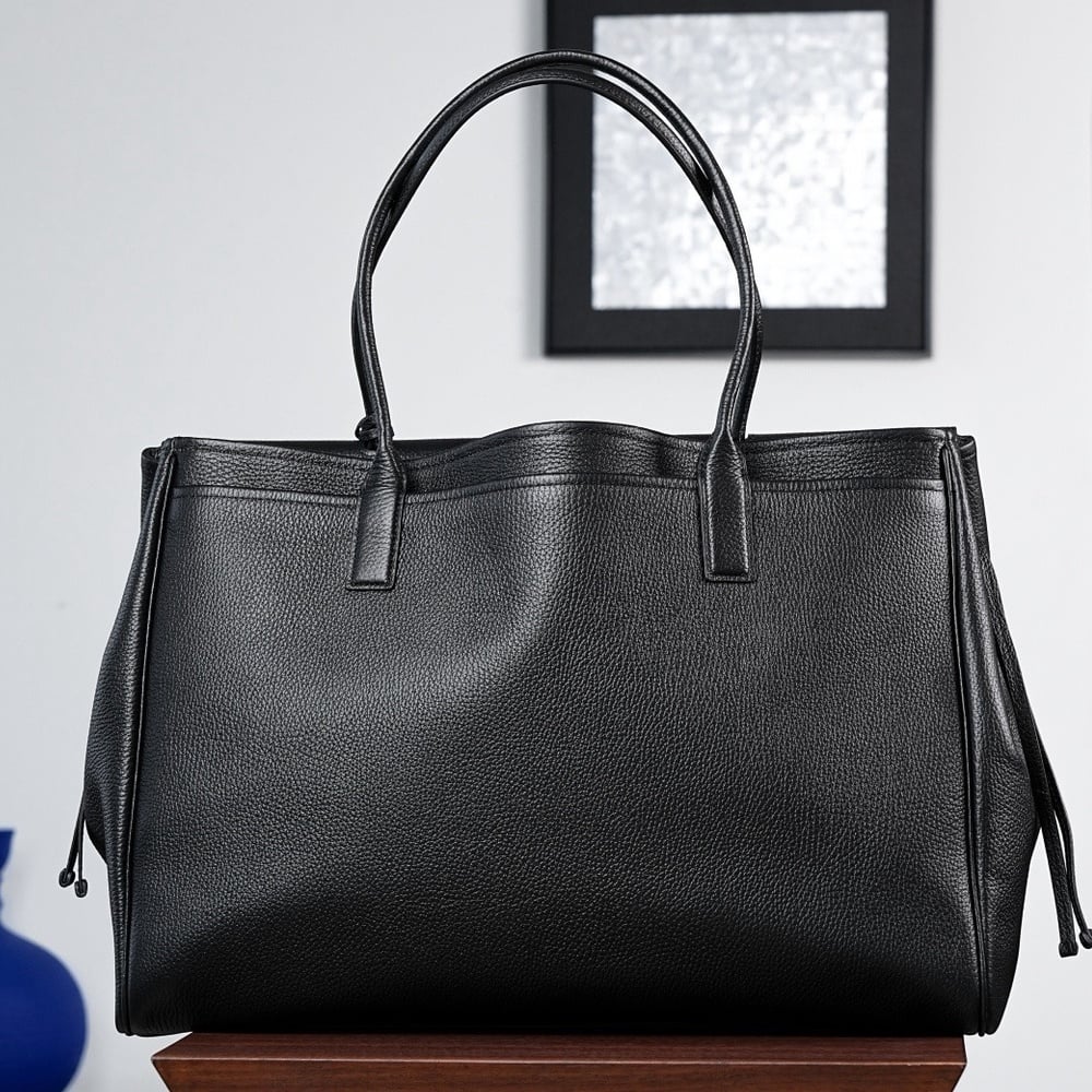 Ch**el Large Shopping Bag(TAX-FREE GRADE)