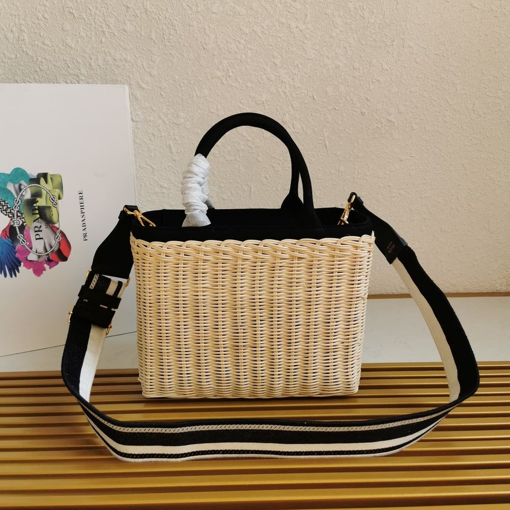 Pra*a wicker and canvas tote bag(HIGH-END GRADE)
