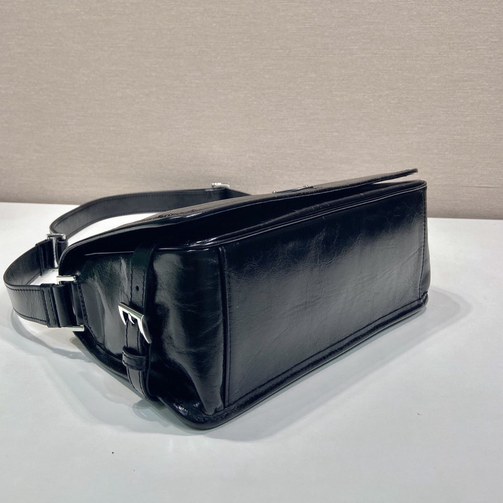 Pra*a Leather shoulder bag(HIGH-END GRADE)