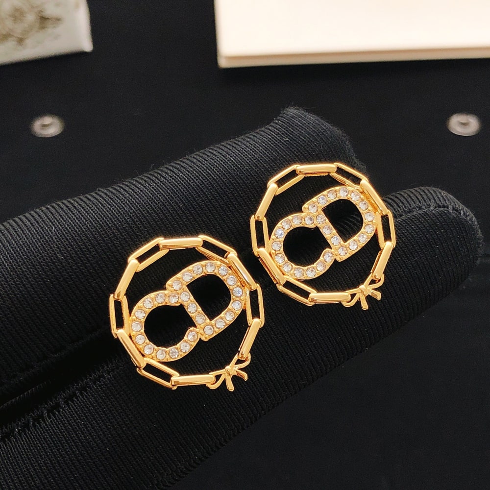 D10r CD Circle Chain Stud Earrings