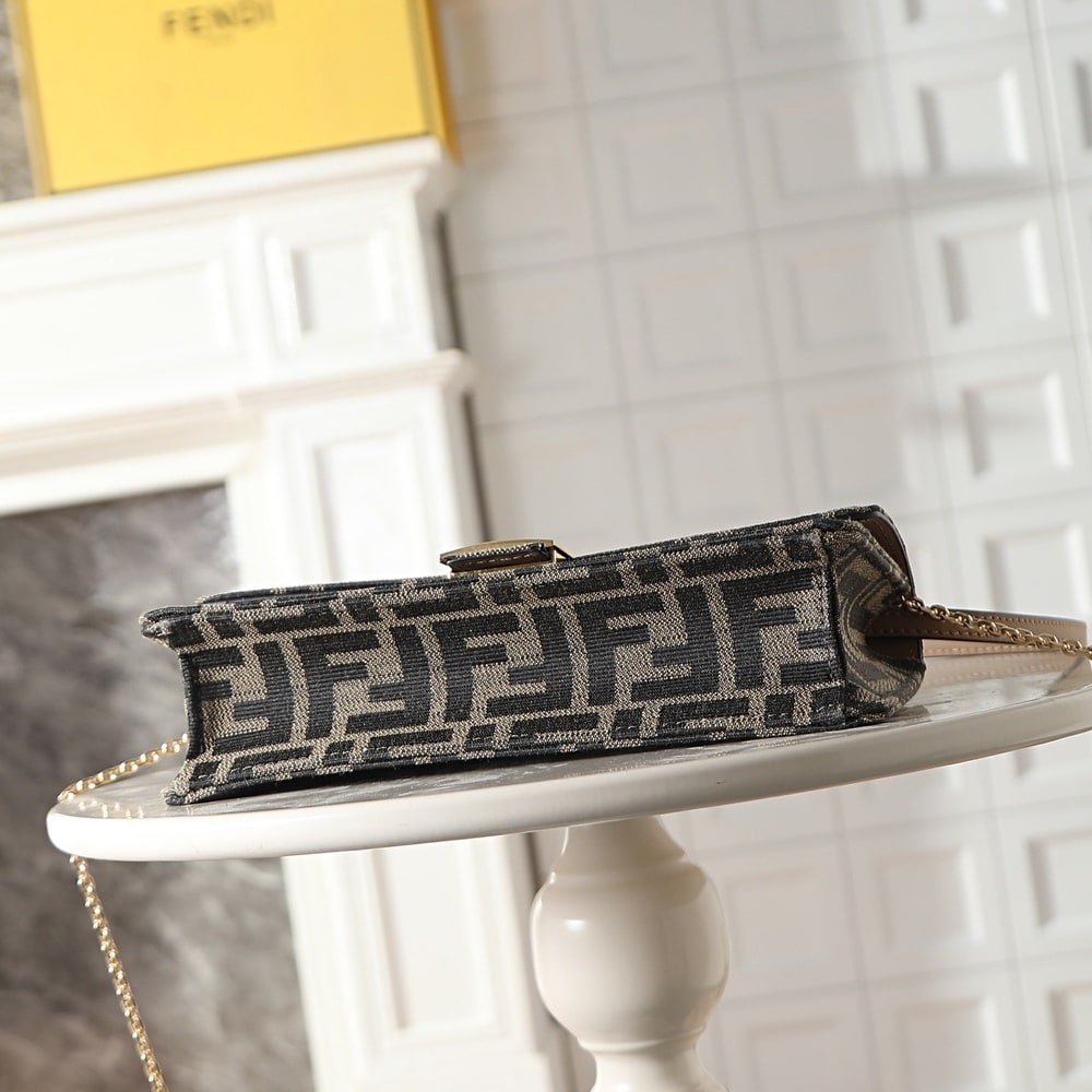 F**di Wallet On Chain Baguette(HIGH-END GRADE)