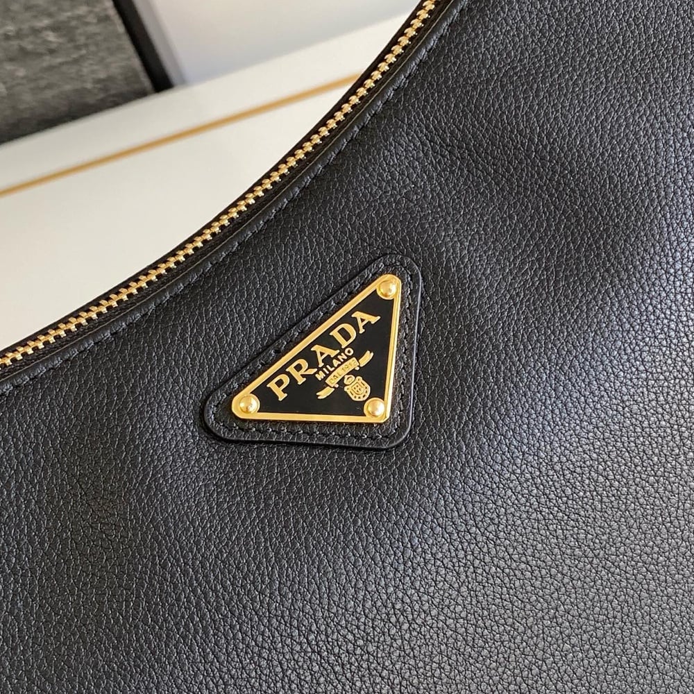 Pra*a Aimee large leather shoulder bag(HIGH-END GRADE)