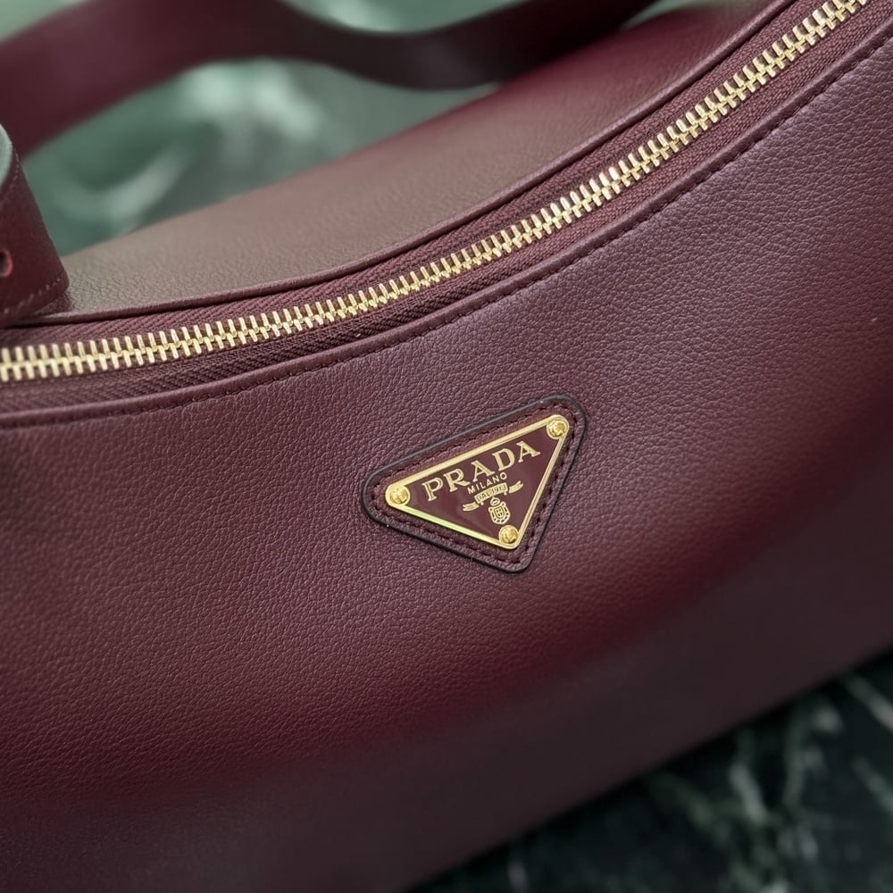 Pra*a Aimee large leather shoulder bag(HIGH-END GRADE)