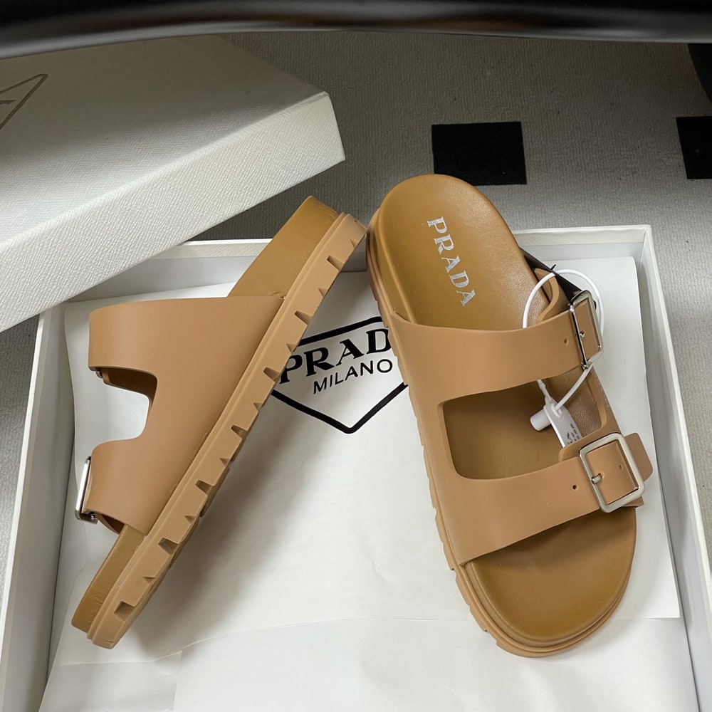 Pra*a Rubber slides (EU SIZE 35-41)