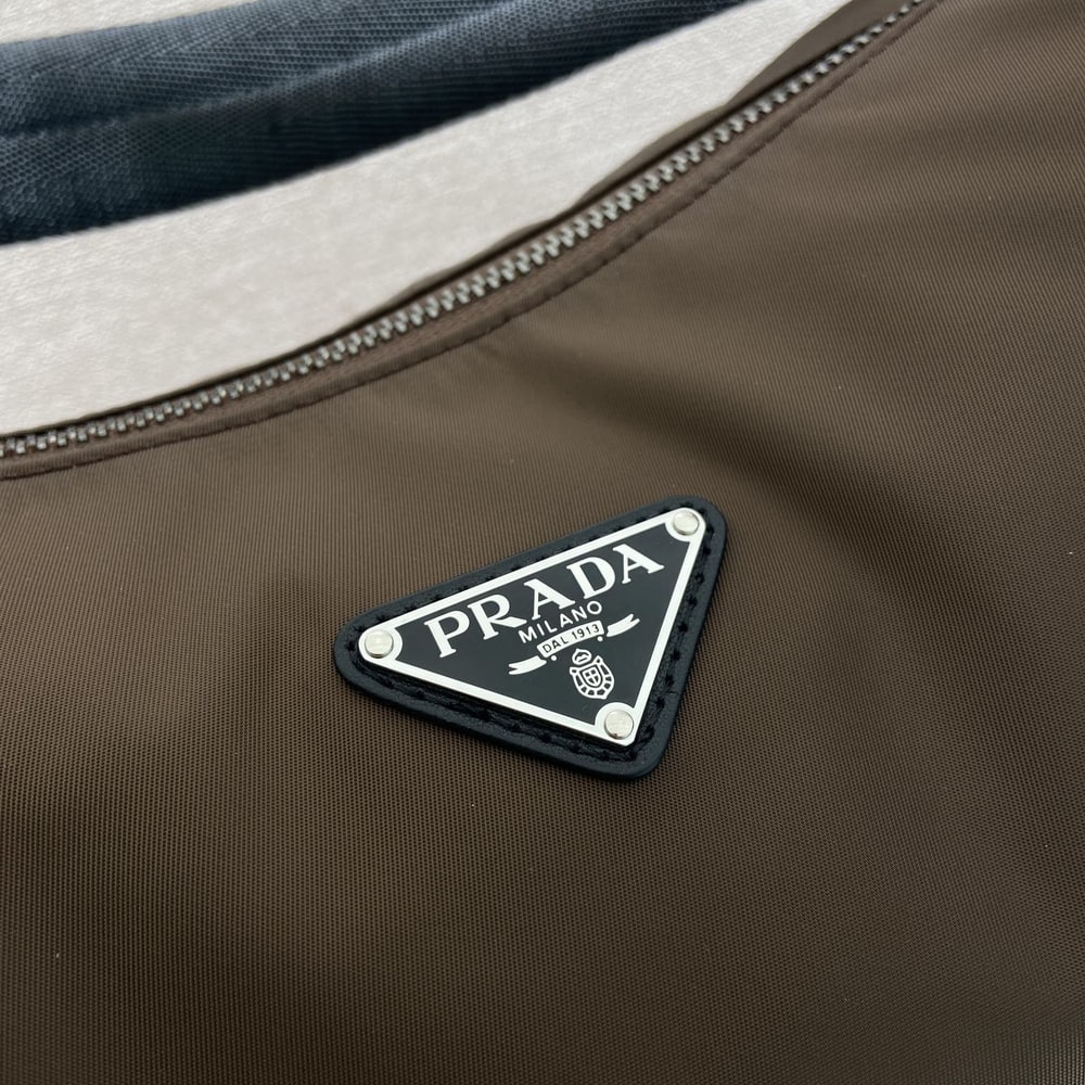 Pra*a Explore Re-Nylon and leather bag(HIGH-END GRADE)