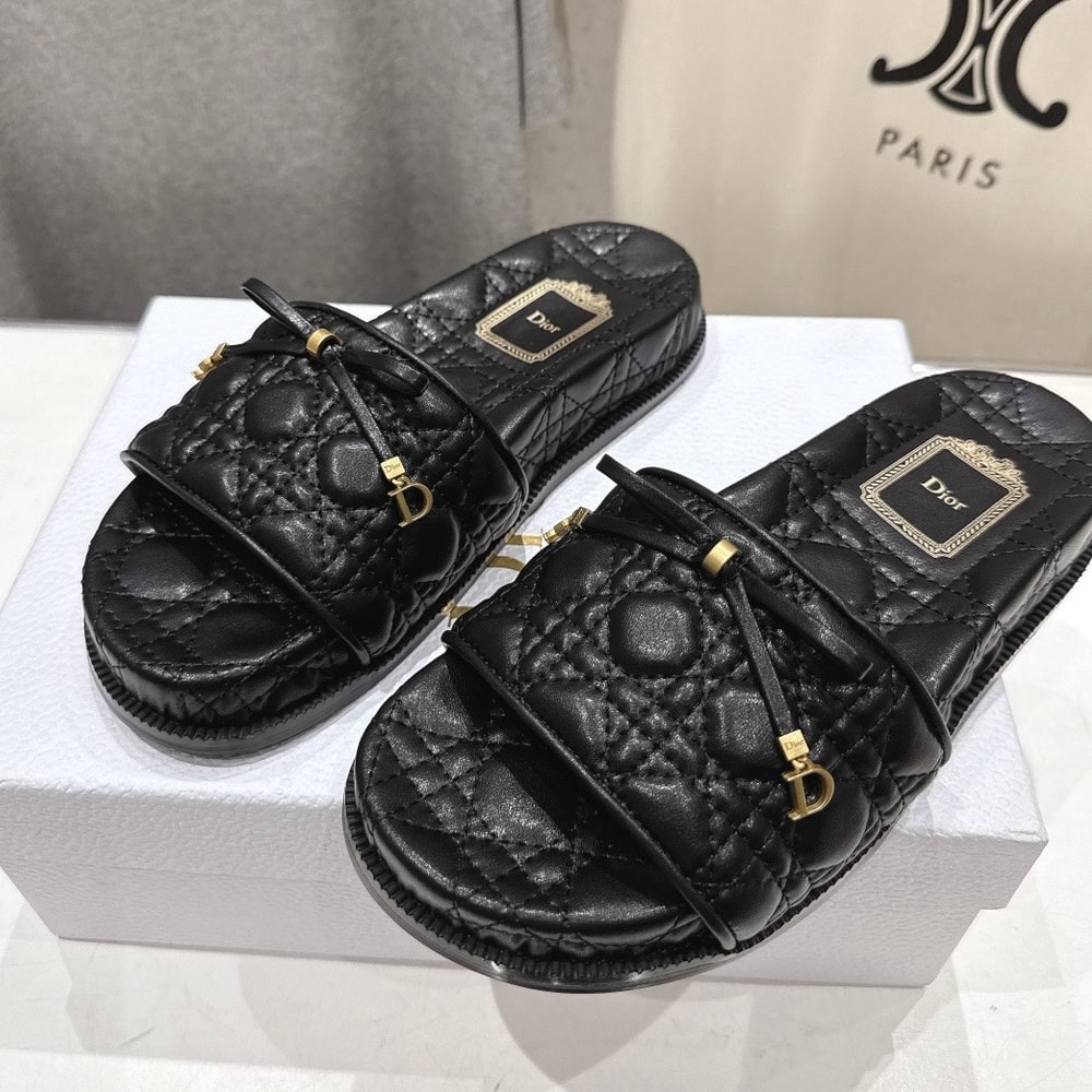 D10r Cannage Slide (EU SIZE 35-42)