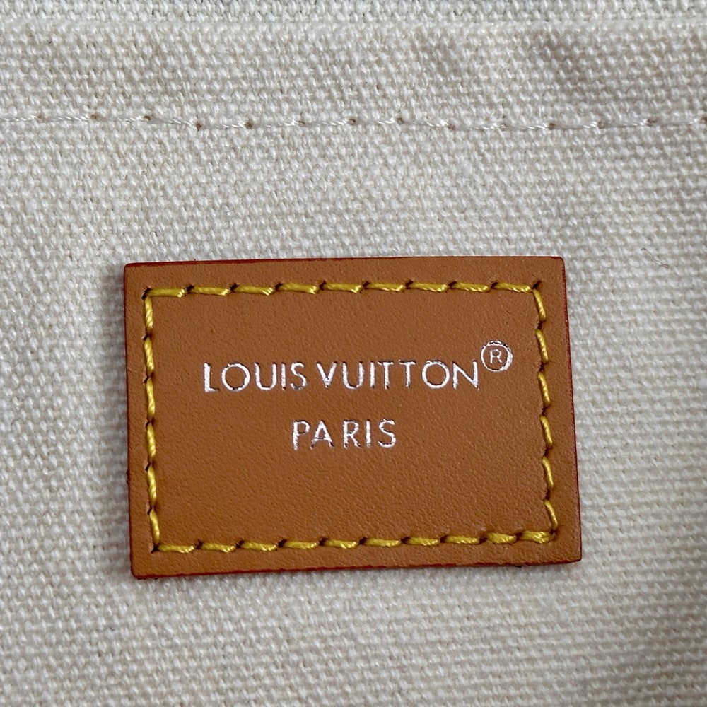 LV Pochette Voyage Souple(HIGH-END GRADE)