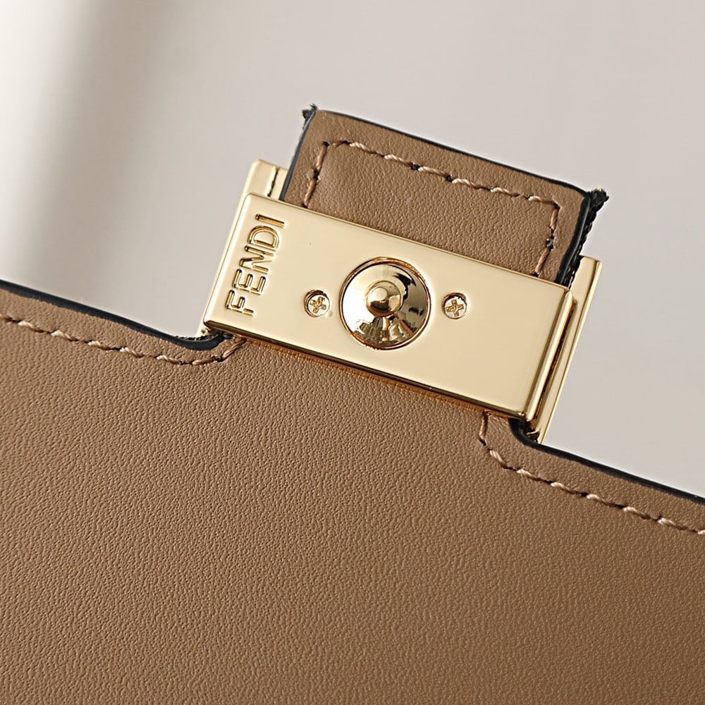 F**di Wallet On Chain Baguette(HIGH-END GRADE)