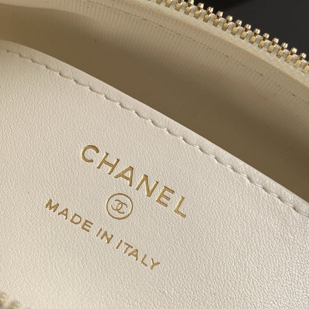 Ch**el Clutch with Chain(HIGH-END GRADE)