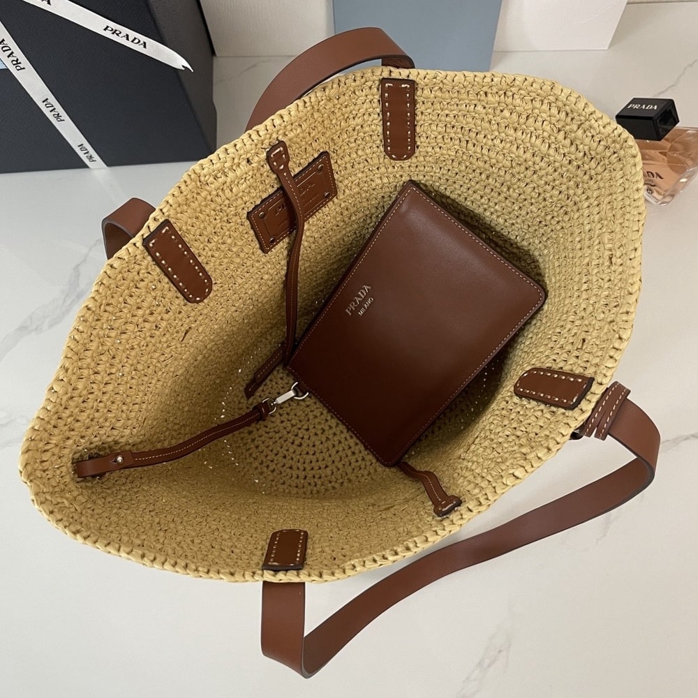 Pra*a Medium crochet and leather tote bag(HIGH-END GRADE)