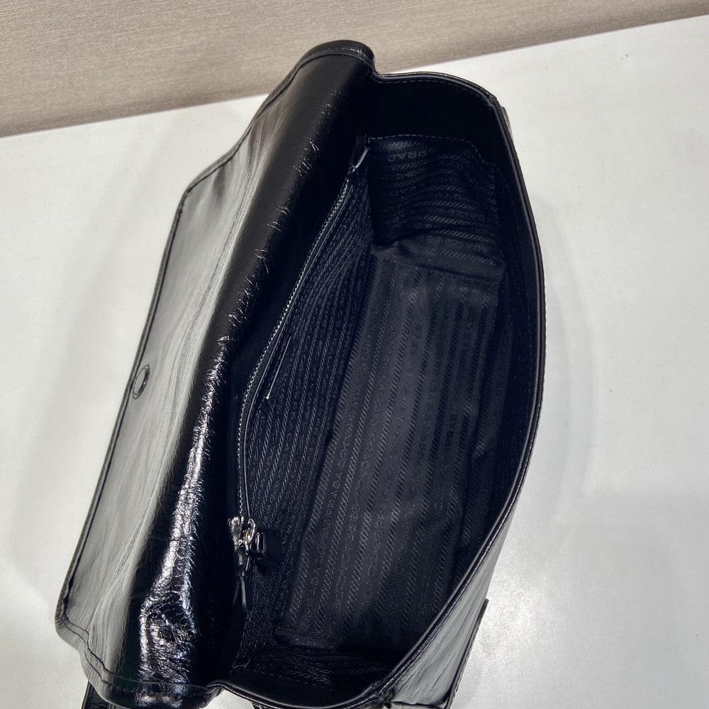 Pra*a Leather shoulder bag(HIGH-END GRADE)